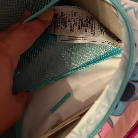 SOLD -Disney Stitch insulated Lunch bag - Picture 13 of 15